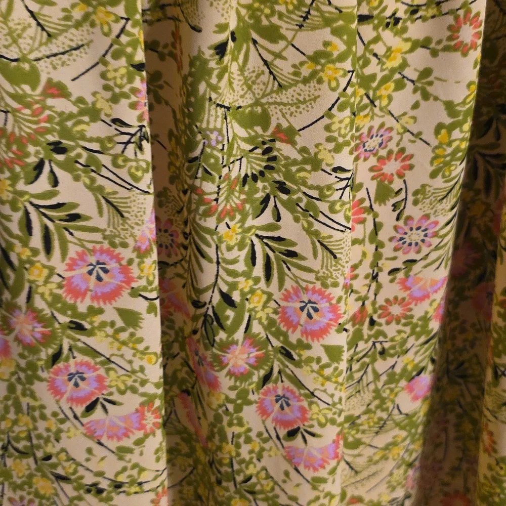 LC Lauren Conrad Floral Top with Green and Pink Accents - Picture 8 of 10